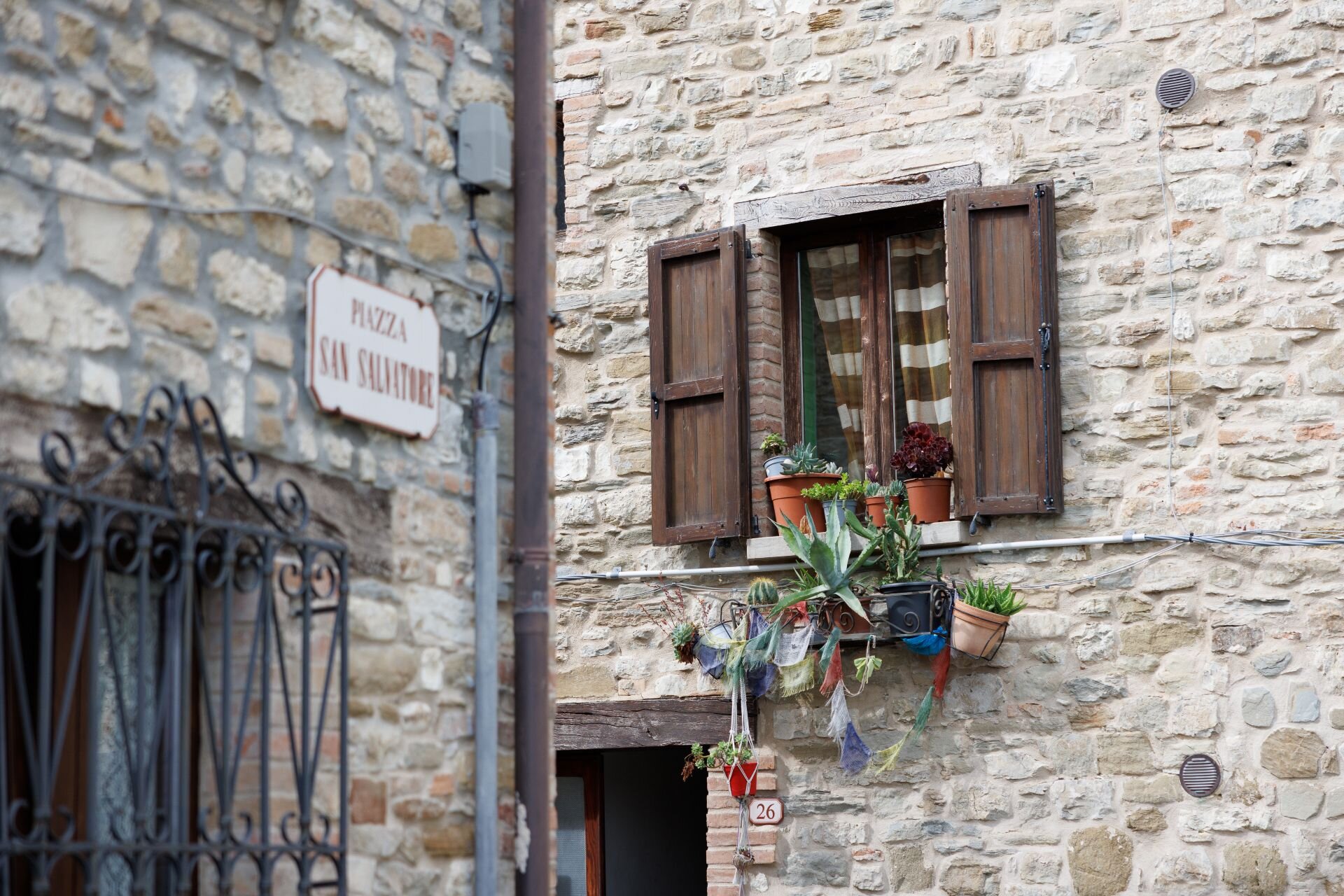 Case caratteristiche in pietra | © Gianluca Maroccini