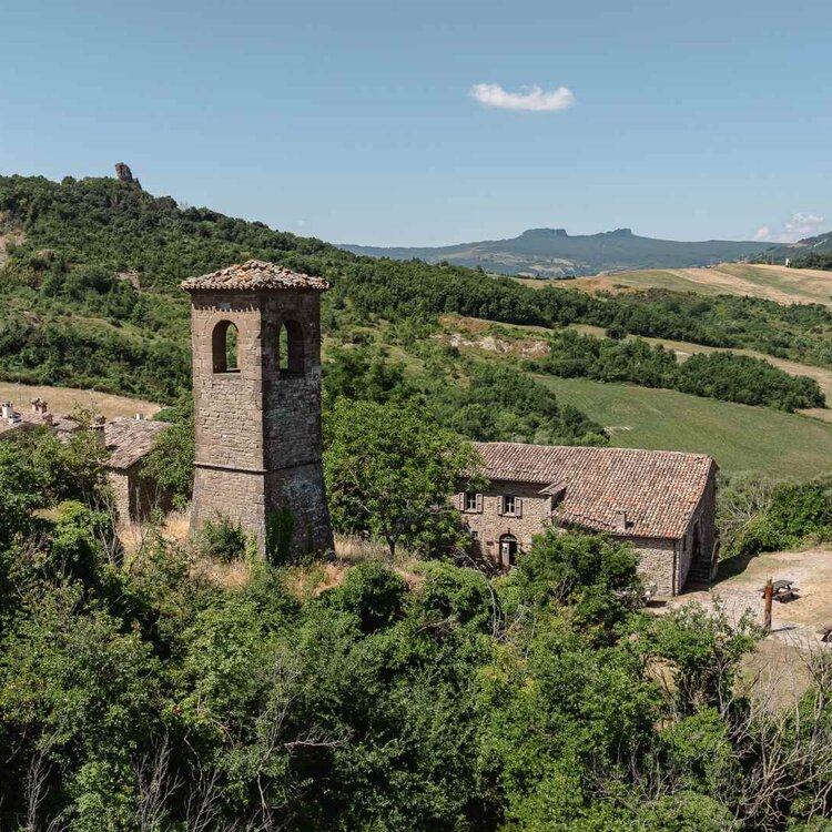 Borgo di Pietrarubbia, Marche | © Gianluca Maroccini
