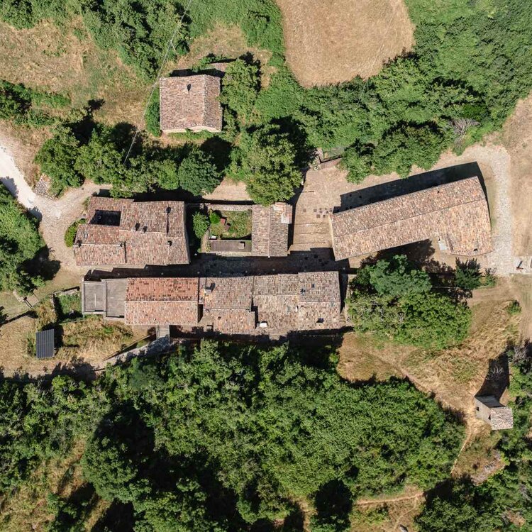 Borgo di Pietrarubbia, Marche | © Gianluca Maroccini